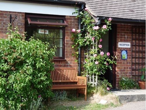 Spindlewood Country Holiday Park - Caravan Park Newport Beach Exterior foto